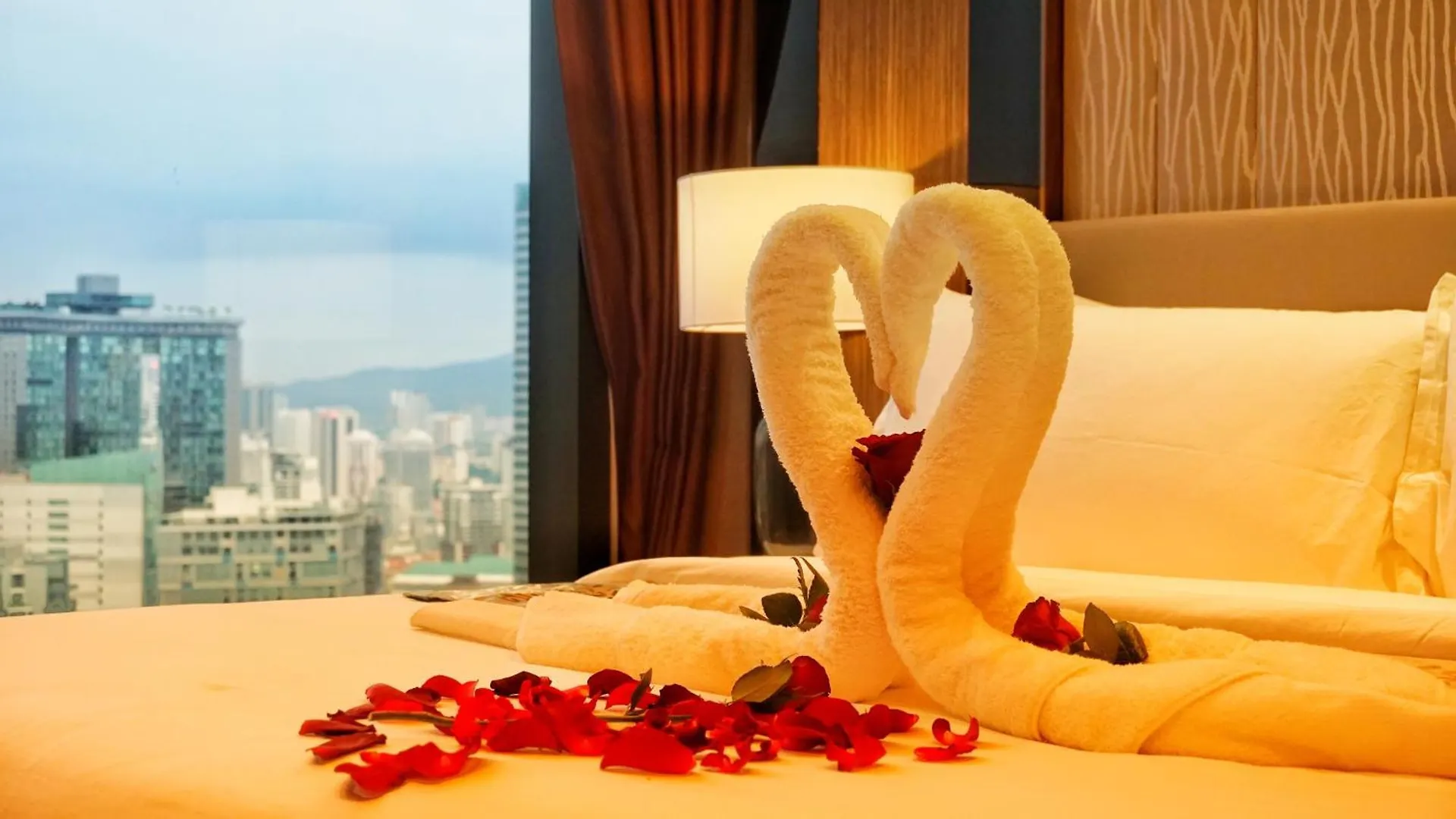 Imperial Luxury Suites Klcc By Moonway كوالالمبور شقة