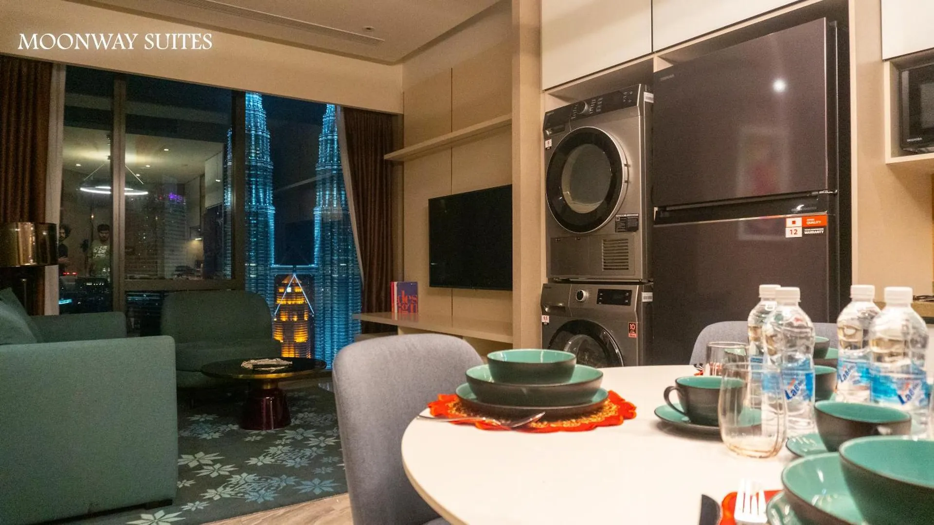 شقة Imperial Luxury Suites Klcc By Moonway كوالالمبور